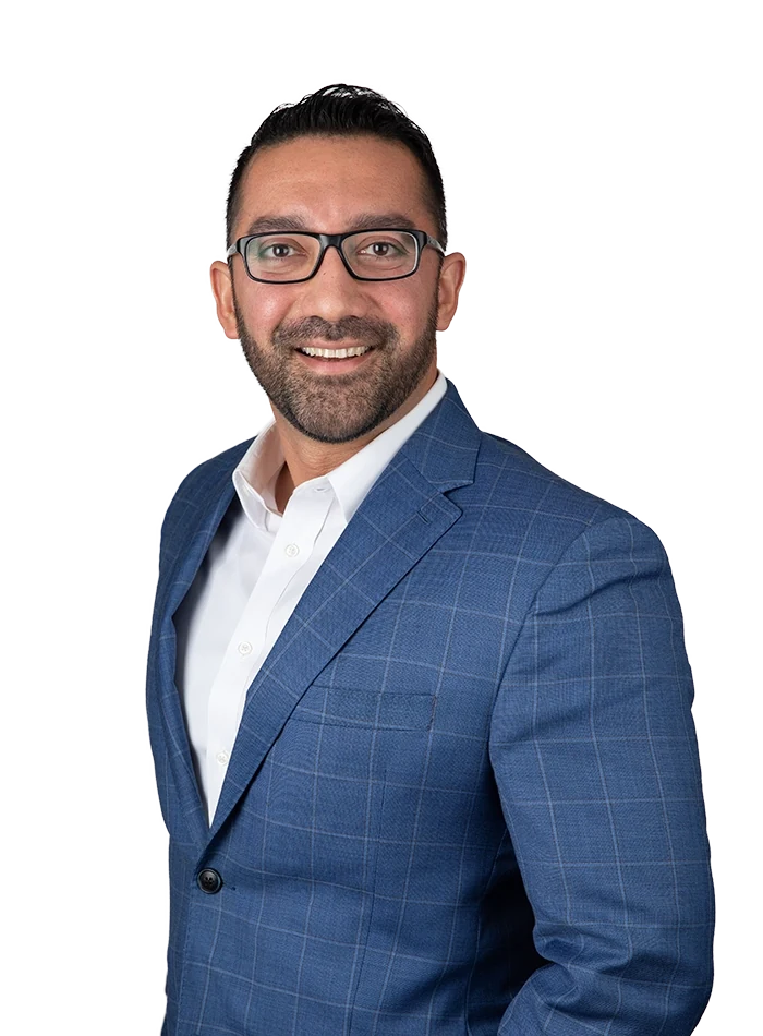 Ro Sokhi, CPA, founder of Corviniti, advising New York City small business owners